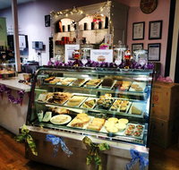 Zoe's Sweet Boutique Cafe - Pubs Perth
