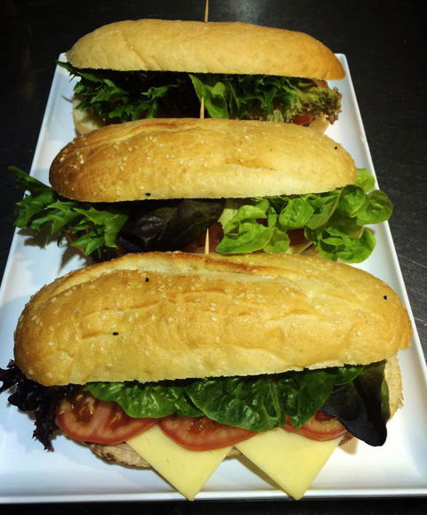 Zoe's Sweet Boutique Cafe - Pubs Perth 3