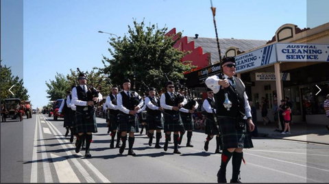Corowa Rotary Federation Festival - Pubs Perth 0