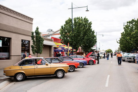 Kyabram Bush Market - Pubs Perth 1