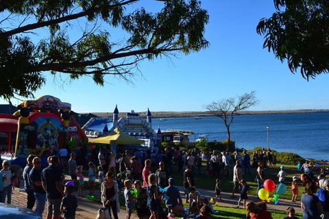 Streaky Bay New Years Eve Children's Festival And Fireworks - Pubs Perth 1