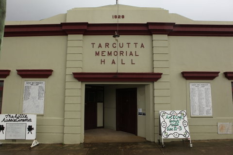 Tarcutta Markets - Pubs Perth 2