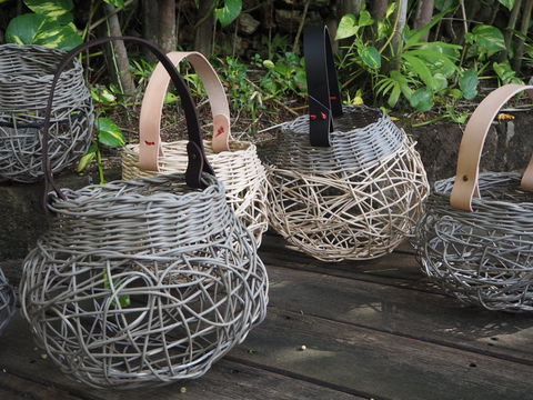 Weaving: Woven Basket With Leather Handle - Pubs Perth 0
