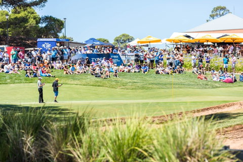Blitz Golf Adelaide - Pubs Perth 0