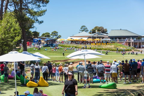 Blitz Golf Adelaide - Pubs Perth 1