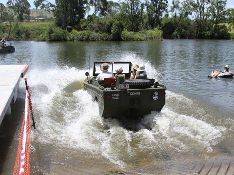 Clarence Town Swim In And Rally - Pubs Perth 0