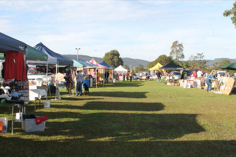Clarence Town Markets - Pubs Perth 0