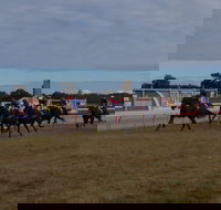 Corowa Horseraces - Pubs Perth