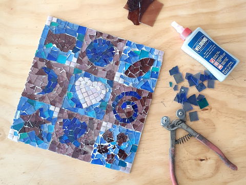 Intro To Mosaics Weekend With Leadlight By Ettore - Pubs Perth 0