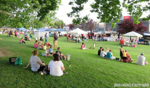 Young And Region Farmers Markets - Pubs Perth 0