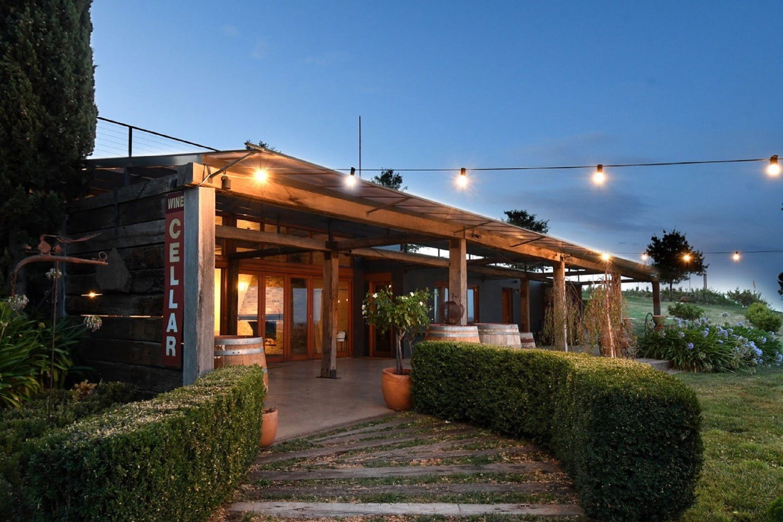 Canobolas NSW Pubs Perth