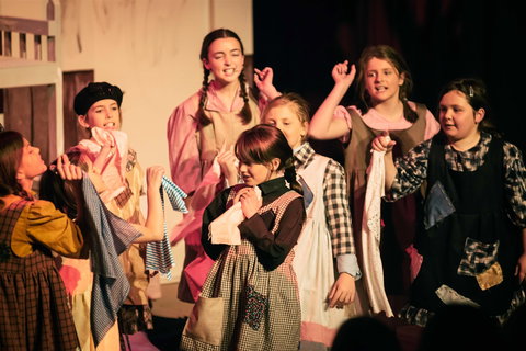 Bellarine Jongleurs - Into The Woods Jr - Pubs Perth 0