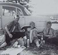 British Migrants Instant Australians - Pubs Perth