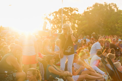 Food N Groove Fridays - Pubs Perth 2