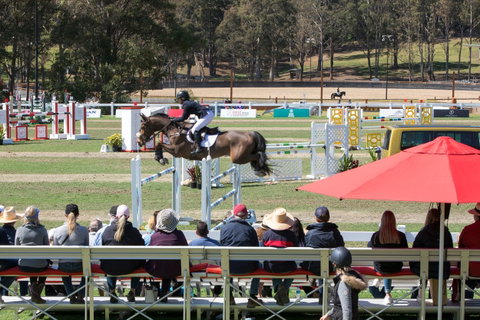 Jumping@Willinga - Pubs Perth 0