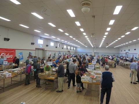 Rotary Club Of Wagga Wagga - Book Fair - Pubs Perth 1