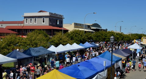 Semaphore Street Fair - Pubs Perth 0