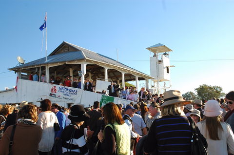 Talmoi Picnic Races - Pubs Perth 0
