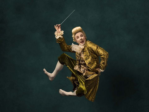Wolfgang’s Magical Musical Circus - Pubs Perth 0
