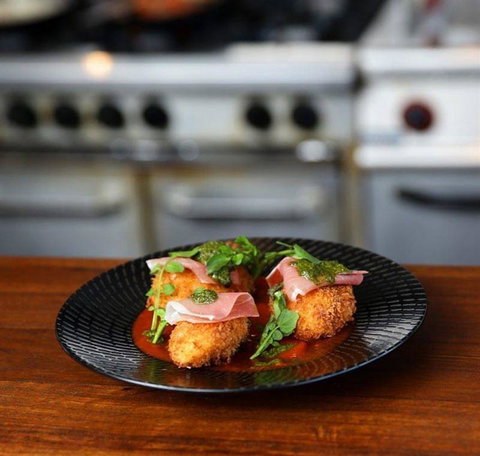 Fatto Bar & Cantina - Pubs Perth 4