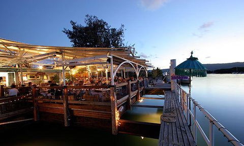 The Parkhouse Cafe - Pubs Perth 8