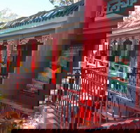 Gold Leaf - Pubs Perth