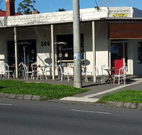 Bendigo Corner Store Cafe - Pubs Perth