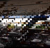 Boardwalk Cafe - Pubs Perth