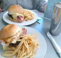Krooze in Cafe - Pubs Perth