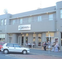 Oscar's Hotel and Cafe Bar - Pubs Perth