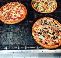 Pinkys Pizza - Pubs Perth