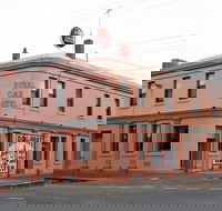 Royal Oak Hotel - Pubs Perth