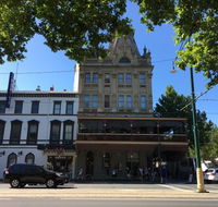 Shamrock Hotel - Pubs Perth