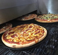 Ajays Pizzeria - Pubs Perth