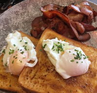 Caffeine Bistro - Pubs Perth