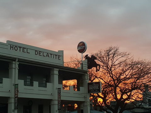 Delatite Hotel Bistro - Pubs Perth 0