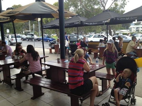 Lorne Larder - Pubs Perth 0