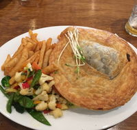 Watering Hole Tavern Monbulk - Pubs Perth