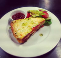 Albert's Cafe - Pubs Perth