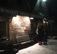 Alphutte Dinner Plain - Pubs Perth