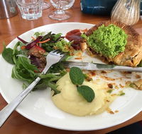 Lake Edge Cafe - Pubs Perth