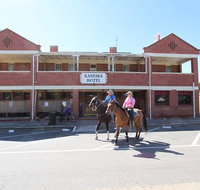 Kaneira Hotel Restaurant - Pubs Perth