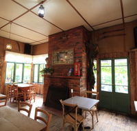 The Blue Duck Inn Hotel Pub - Pubs Perth