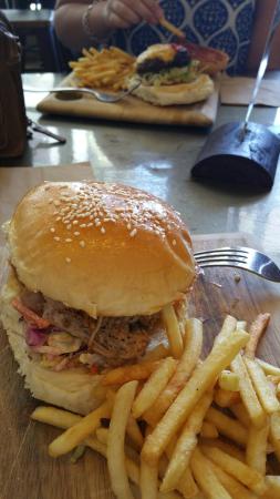 Village Crown - Pubs Perth 0