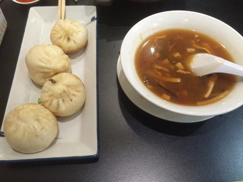 E-Dragon Dumpling Bar East Village - Pubs Perth 0