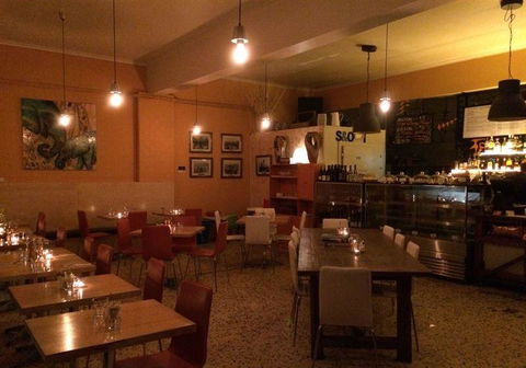 Brunches On Gardner - Pubs Perth 9