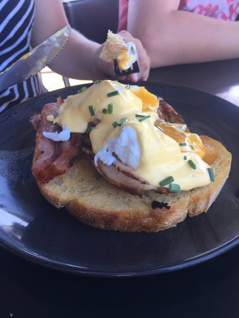 Deloraine Deli - Pubs Perth 3