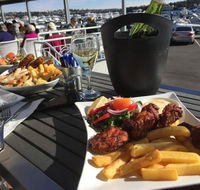 Baybreeze Cafe - Pubs Perth