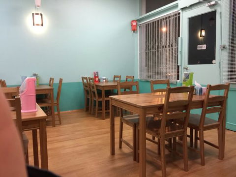 Golden Burma - Pubs Perth 0