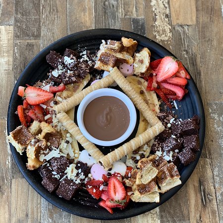 Profiterole Patiesserie - Pubs Perth 0